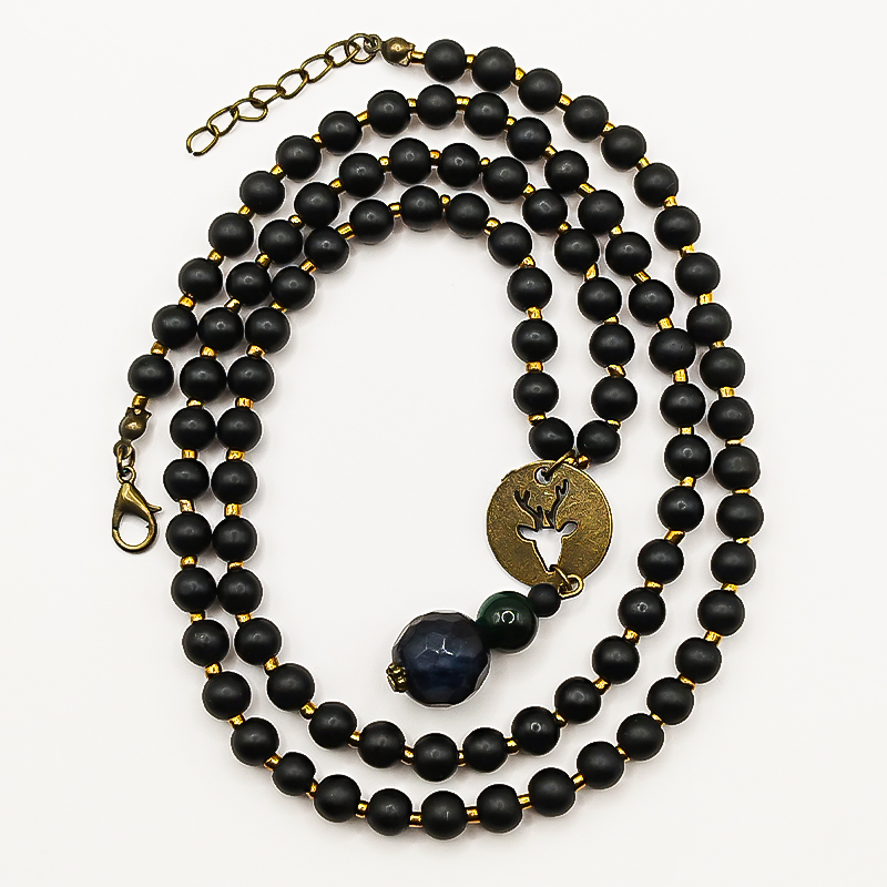 گردنبند بلتاگالری با سنگ انیکس و پلاک گوزن مدل هلنا 2 گردنبند بلتاگالری با سنگ انیکس و پلاک گوزن مدل هلنا