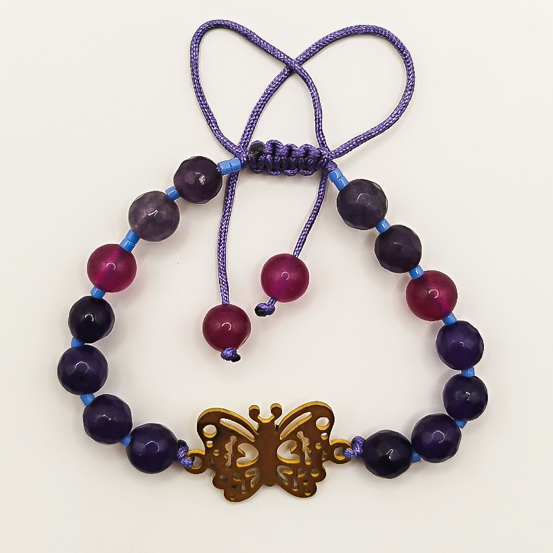 دستبند سنگ عقیق بنفش و سرخابی پلاک پروانه بلتا گالری مدل دایانا 6 دستبند عقیق بنفش و سرخابی با پروانه طلایی دایانا