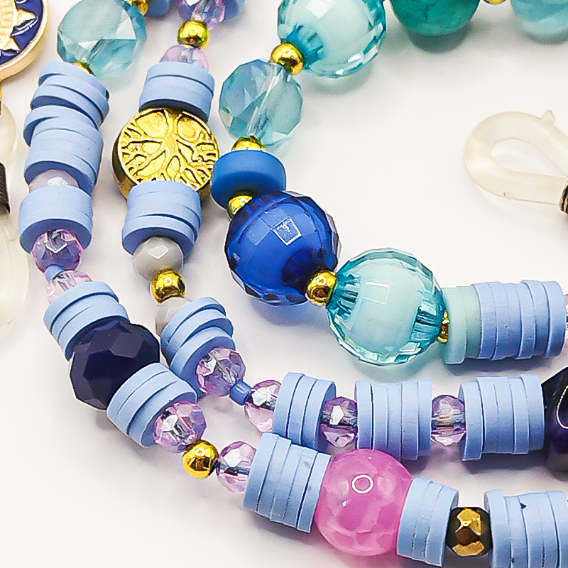 بند عینک سنگ و مهره عقیق،آمتیست، فیموهای مات، کریستال و گویچه های طلایی بلتا گالری مدل باتا 9 بند عینک دخترانه فانتزی آبی کاربنی با کریستال