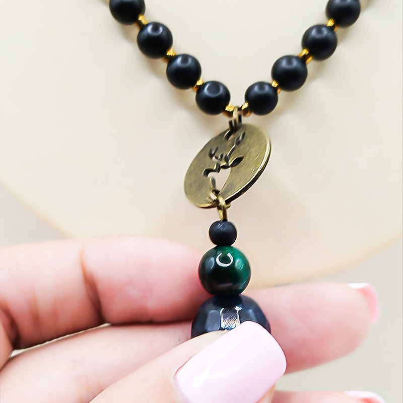 گردنبند بلتاگالری با سنگ انیکس و پلاک گوزن مدل هلنا 4 گردنبند بلتاگالری با سنگ انیکس و پلاک گوزن مدل هلنا