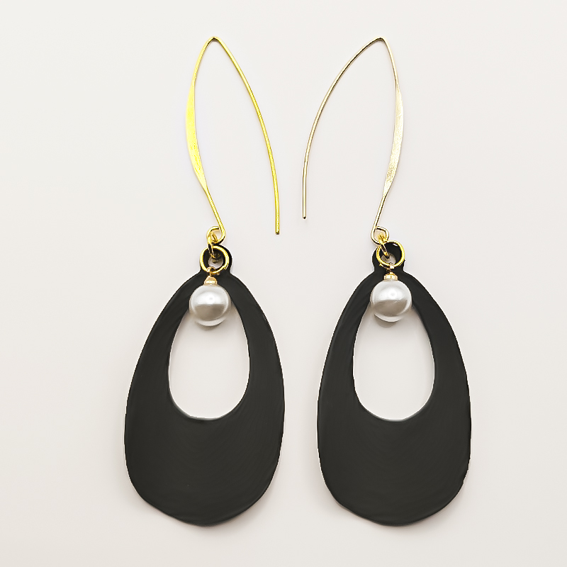 گوشواره آویزی بلتاگالری مدل الیما 1 گوشواره آویزی بلتاگالری مدل الیما